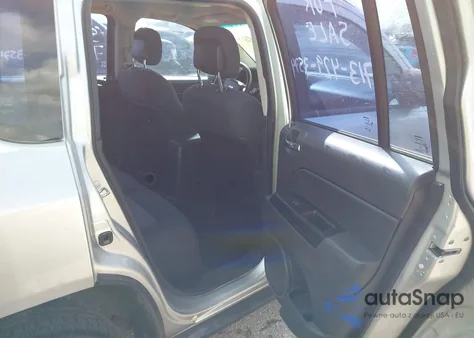 2010 Jeep Compass Sport from USA, damaged, VIN 1J4NT4FB3AD649938